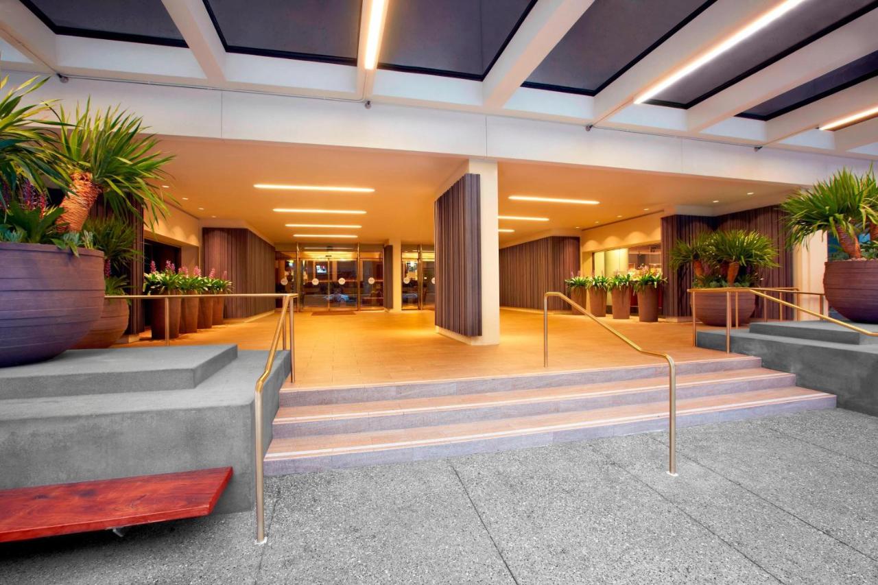 The Westin Bonaventure Hotel & Suites, Los Angeles - 3