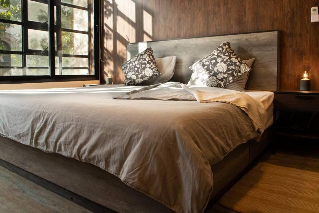 202 Walk the City Center 1bdrm 2bath AC Apt - 4