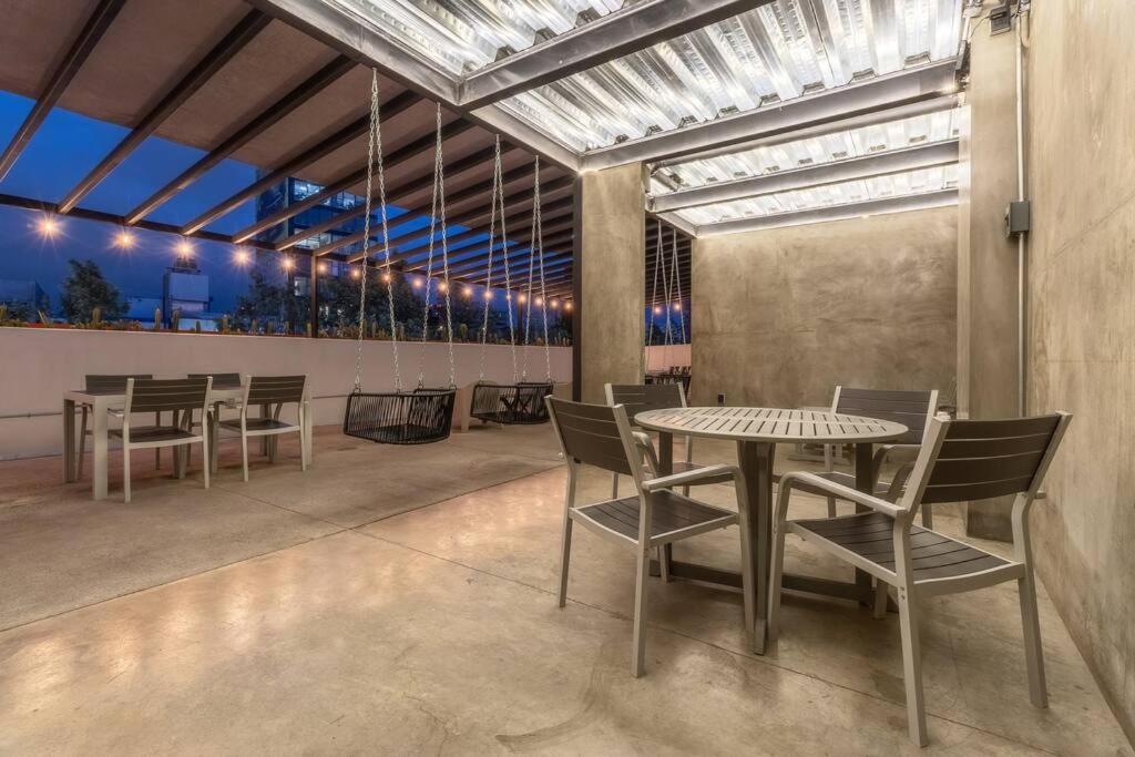 Zielo Londres ,Modern Stay with AC & Rooftop Terrace - 3