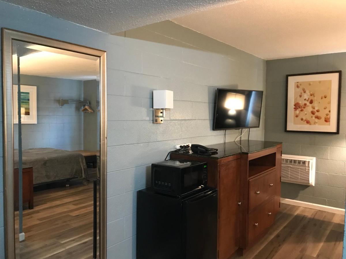 Lamplighter Motel — photo 4