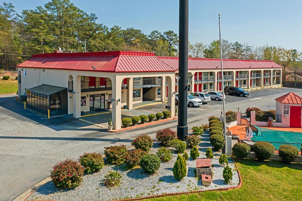 Regency Inn & Suites — photo 4