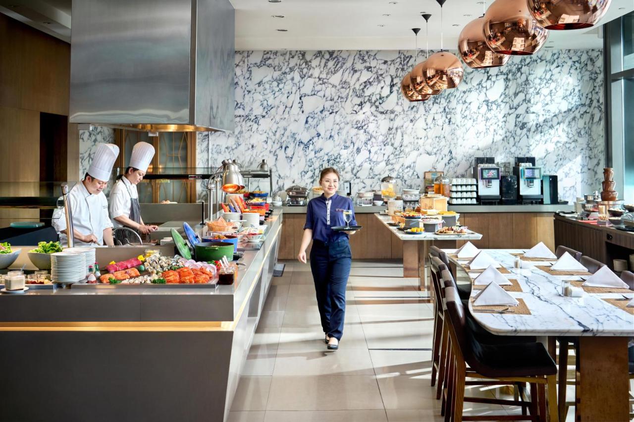 Carlton City Hotel Singapore - 5