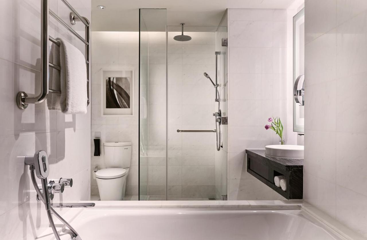 Carlton City Hotel Singapore - 3