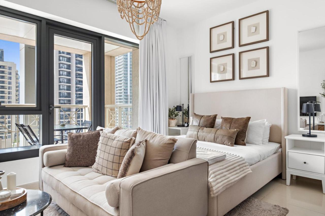 Silkhaus Vacation Homes Modern Studio Near Burj Khalifa - 3