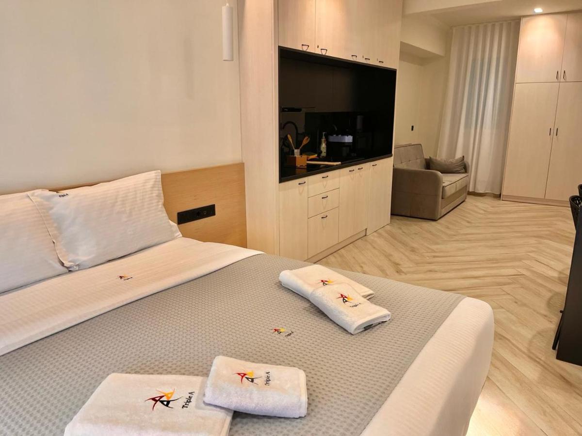 Triple A - Stylish Seven On The Pedestrian - FREE Parking! - 5