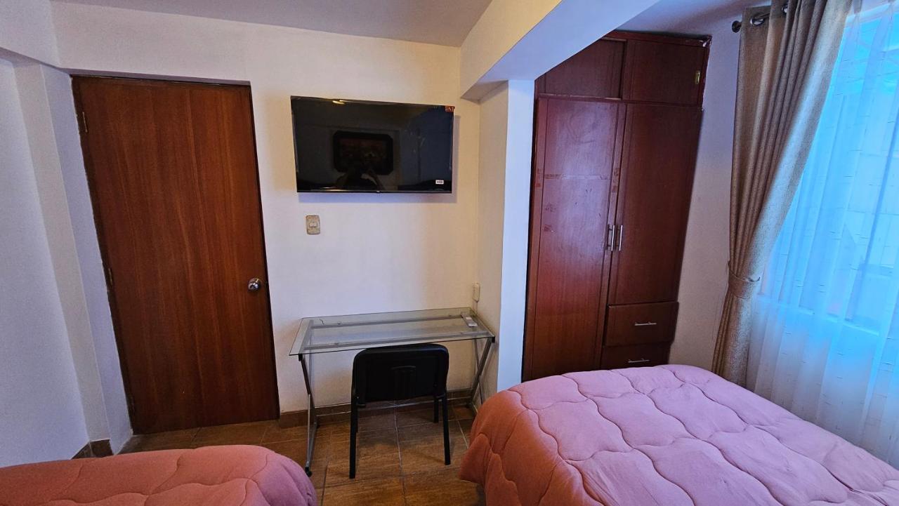 Casa Independiente cerca al centro historico en Primer Piso - Los Profesionales - 2