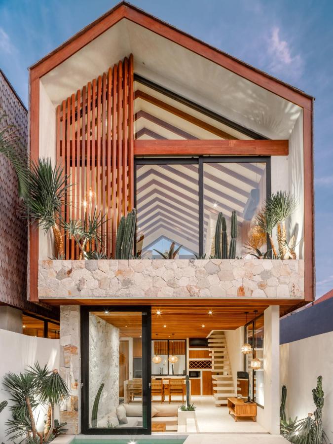 Blacksand Villas Echo Beach, Canggu by Sandara