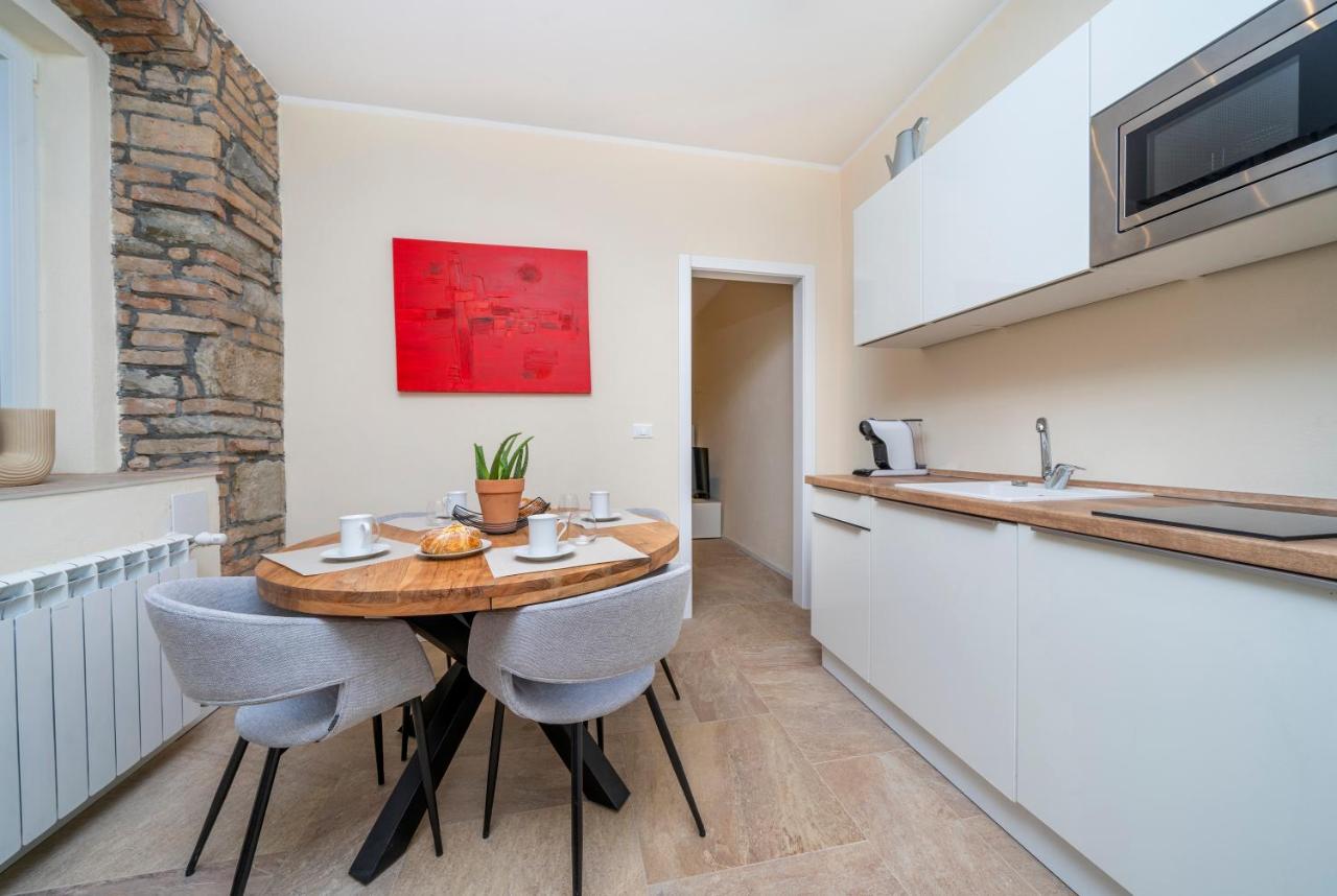 Urban Oasis, Home-Triest com