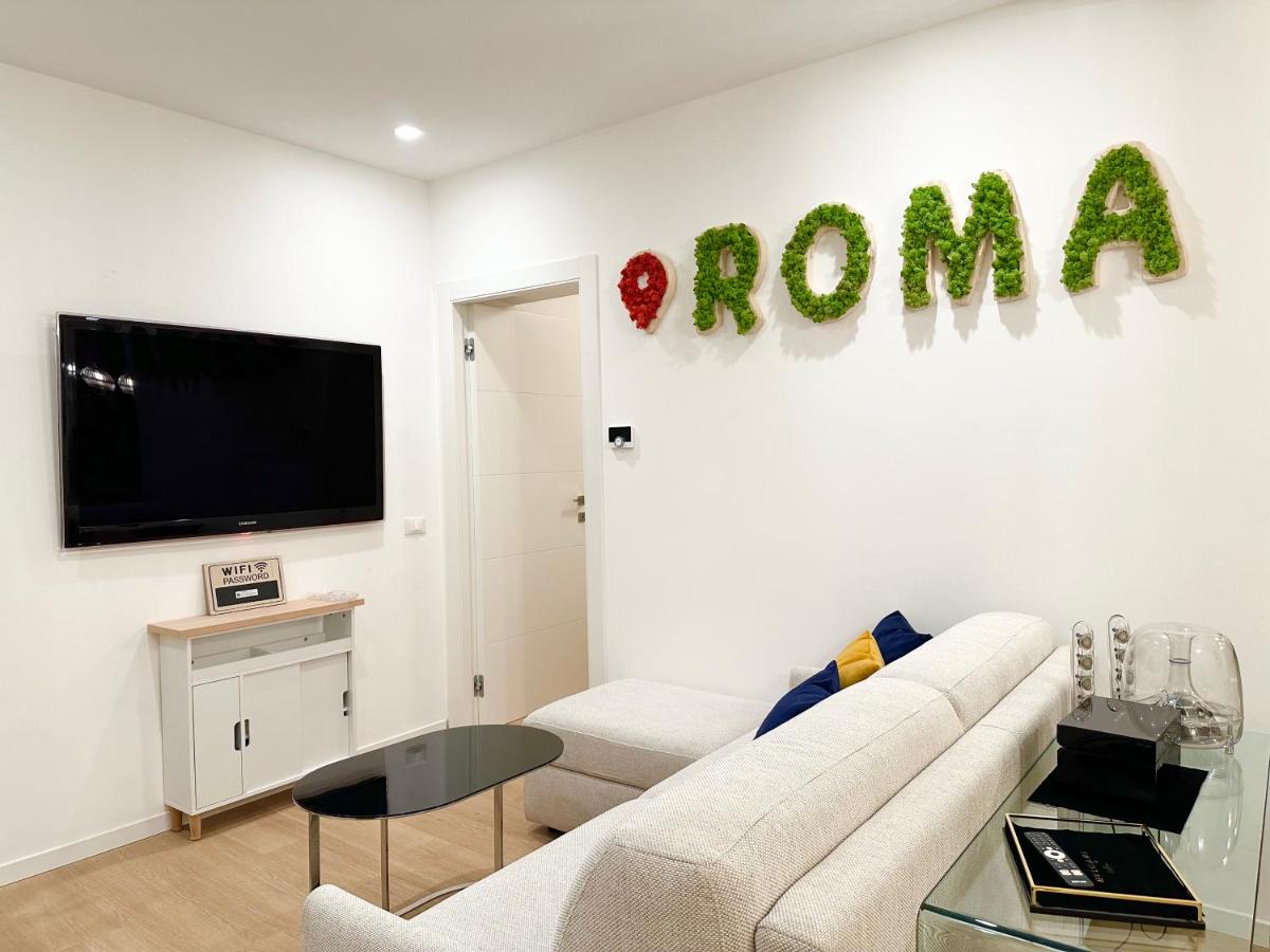 In the shadow of the Colosseum - 5