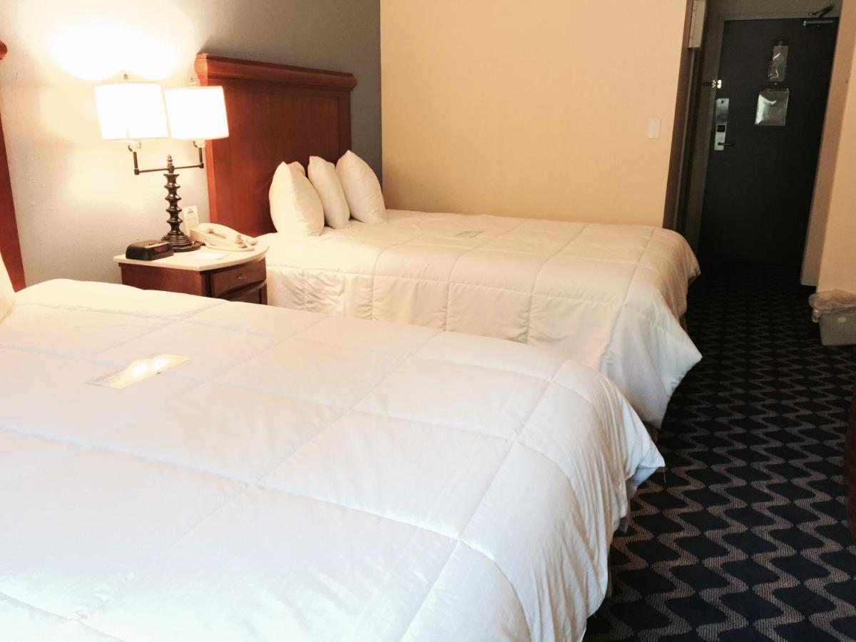 Hilltop Inn — photo 20