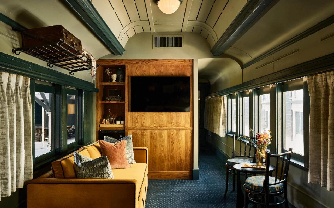 The Hotel Chalet at The Choo Choo — photo 17