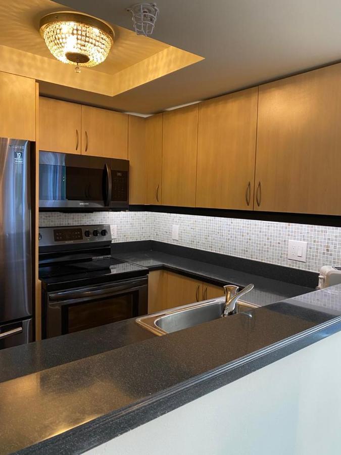 Cozy 1 bedroom unit located in a Condo Hotel in the heart of Coconut Grove Free Parking - 5