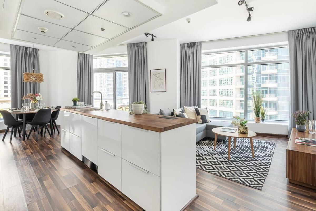 Frank Porter - Bonaire Tower - 2