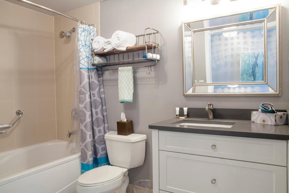 Coconut Grove 10th Floor private unit Parking Included - 3