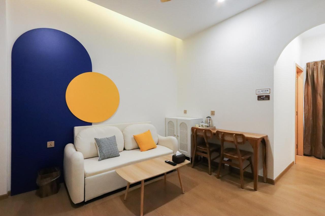 Casabella Homestay Batam - 3