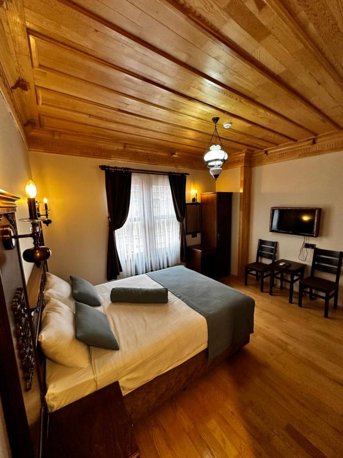 Capitol Antique Pearl Hotel