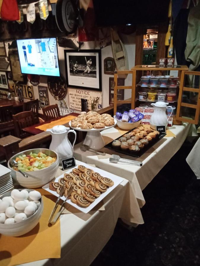 Lamies Inn & The Old Salt Tavern — photo 9