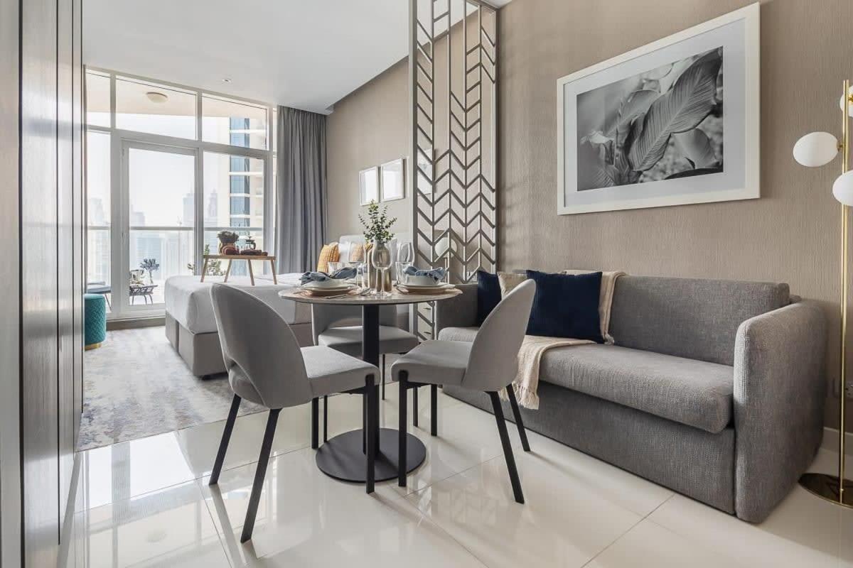 Frank Porter - Damac Prive B - 3