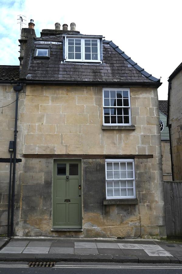 Daylily Cottage in Central Bath - 3