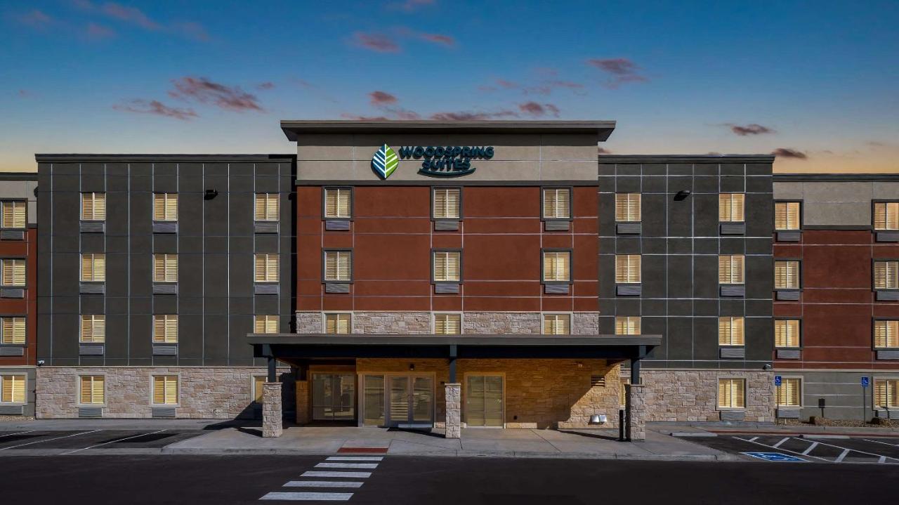 WoodSpring Suites Greeley — photo 10