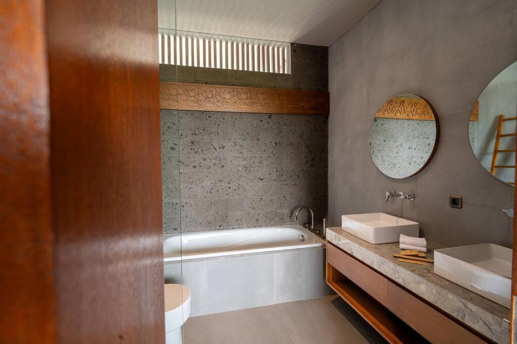 Villa Ten Tranquil Ricefield view: 2BR in Canggu - 3