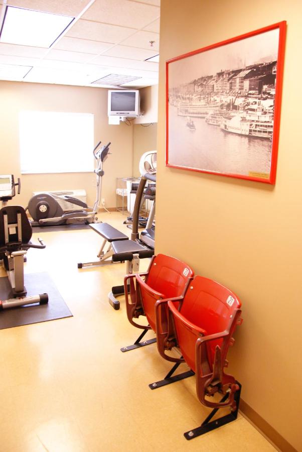 Country Hearth Inn & Suites Edwardsville — photo 24