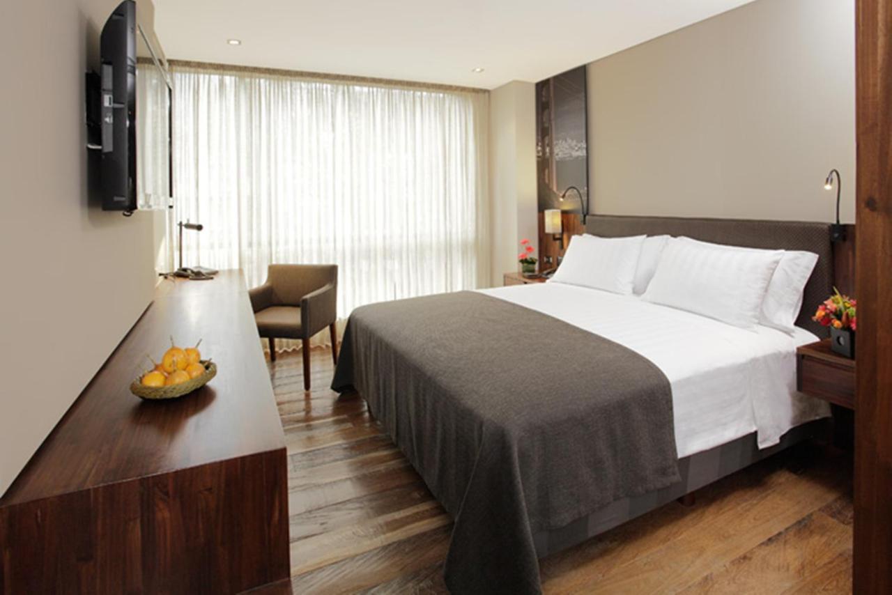 Hotel Estelar Parque de la 93 photo