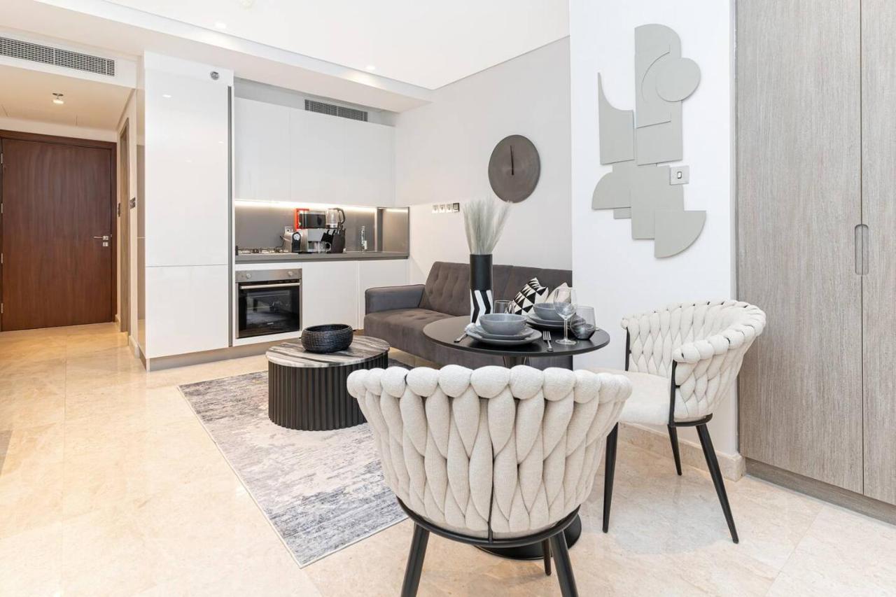 Trendy Studio! Walk to Burj Khalifasleeps 3! - 5