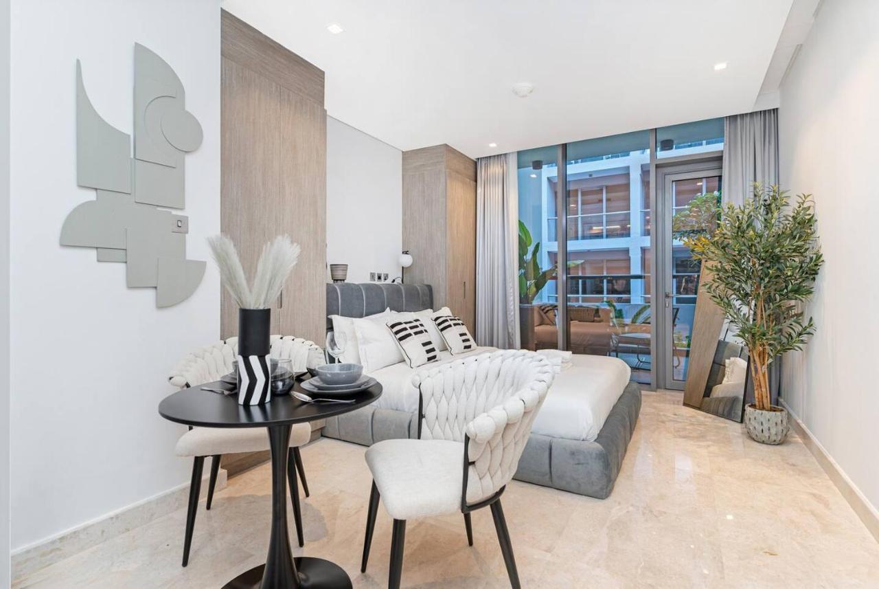 Trendy Studio! Walk to Burj Khalifasleeps 3! - 2