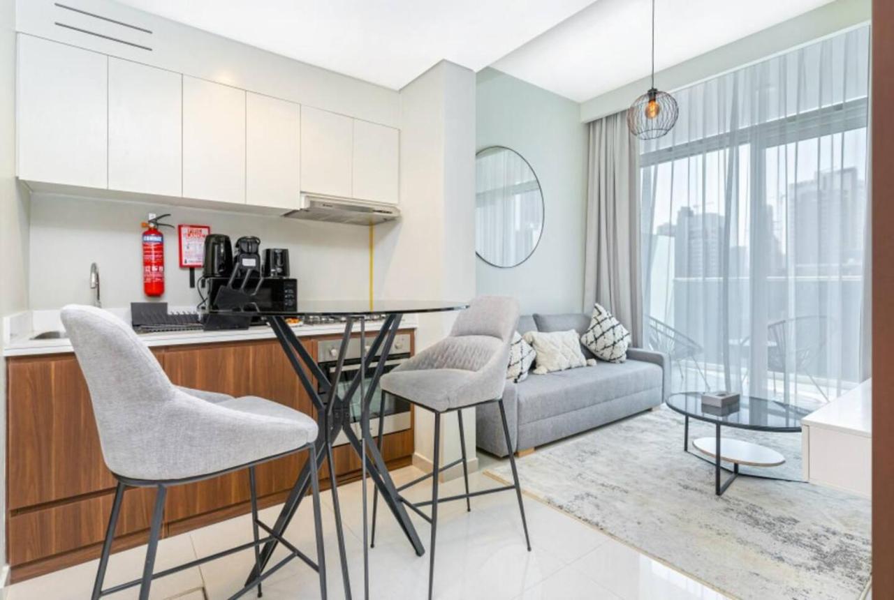 Skyline 20thModern 1BRIconic Burj Khalifa View - 5