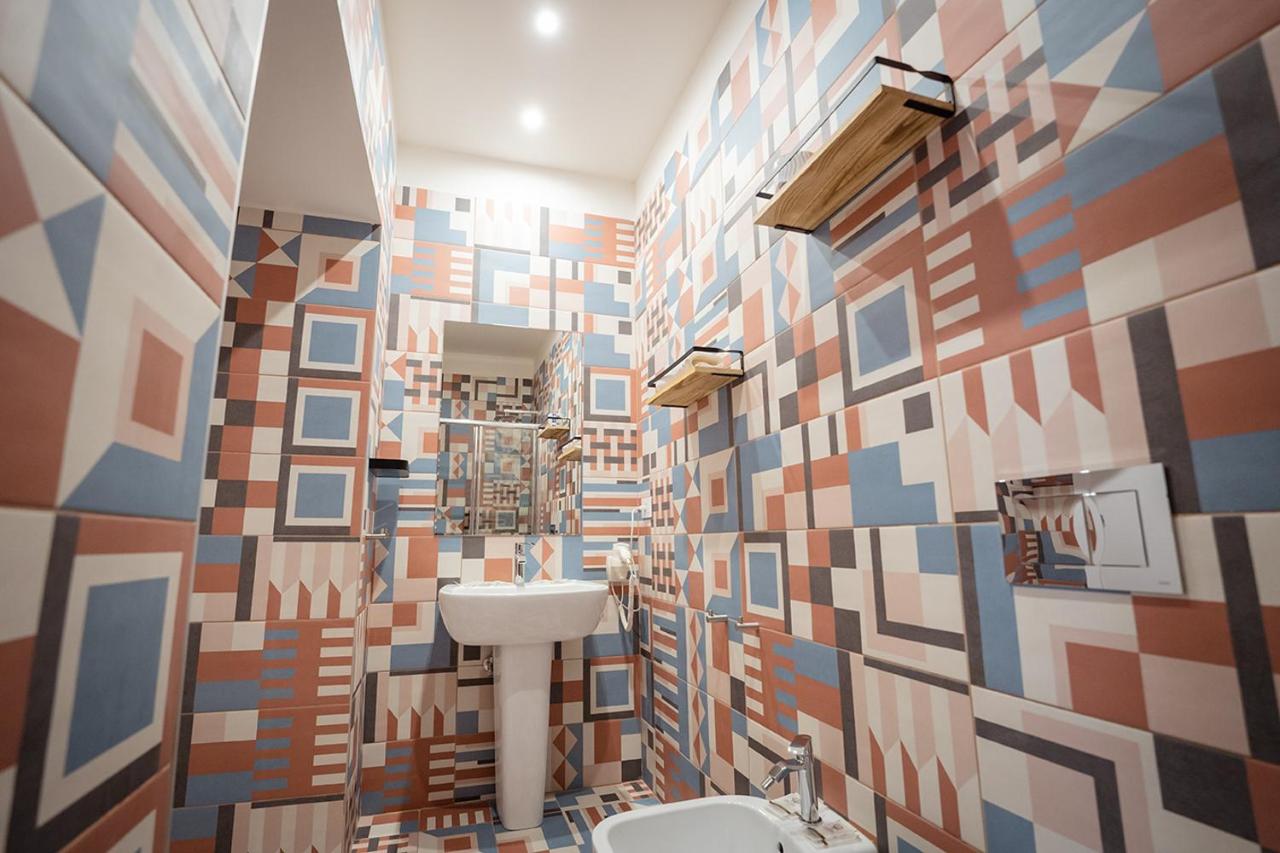 P.C. Boutique H. Vesuvius, Napoli Centro, by ClaPa Group - 3