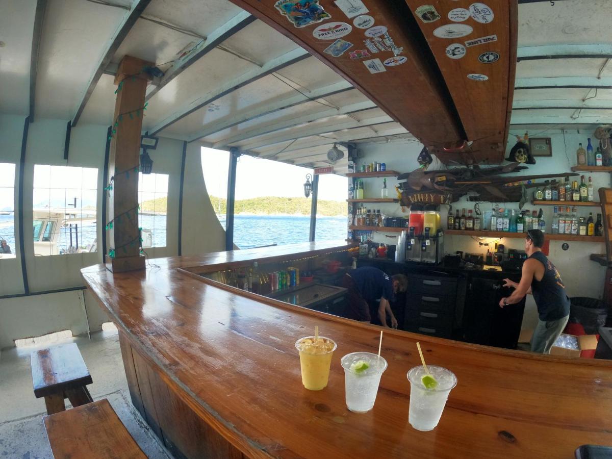 Hibiscus Suite at Sunset Serenade - 2