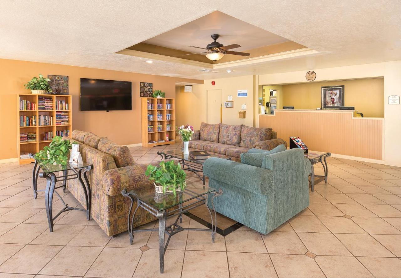 WorldMark Palm Springs - Plaza Resort and Spa — photo 9