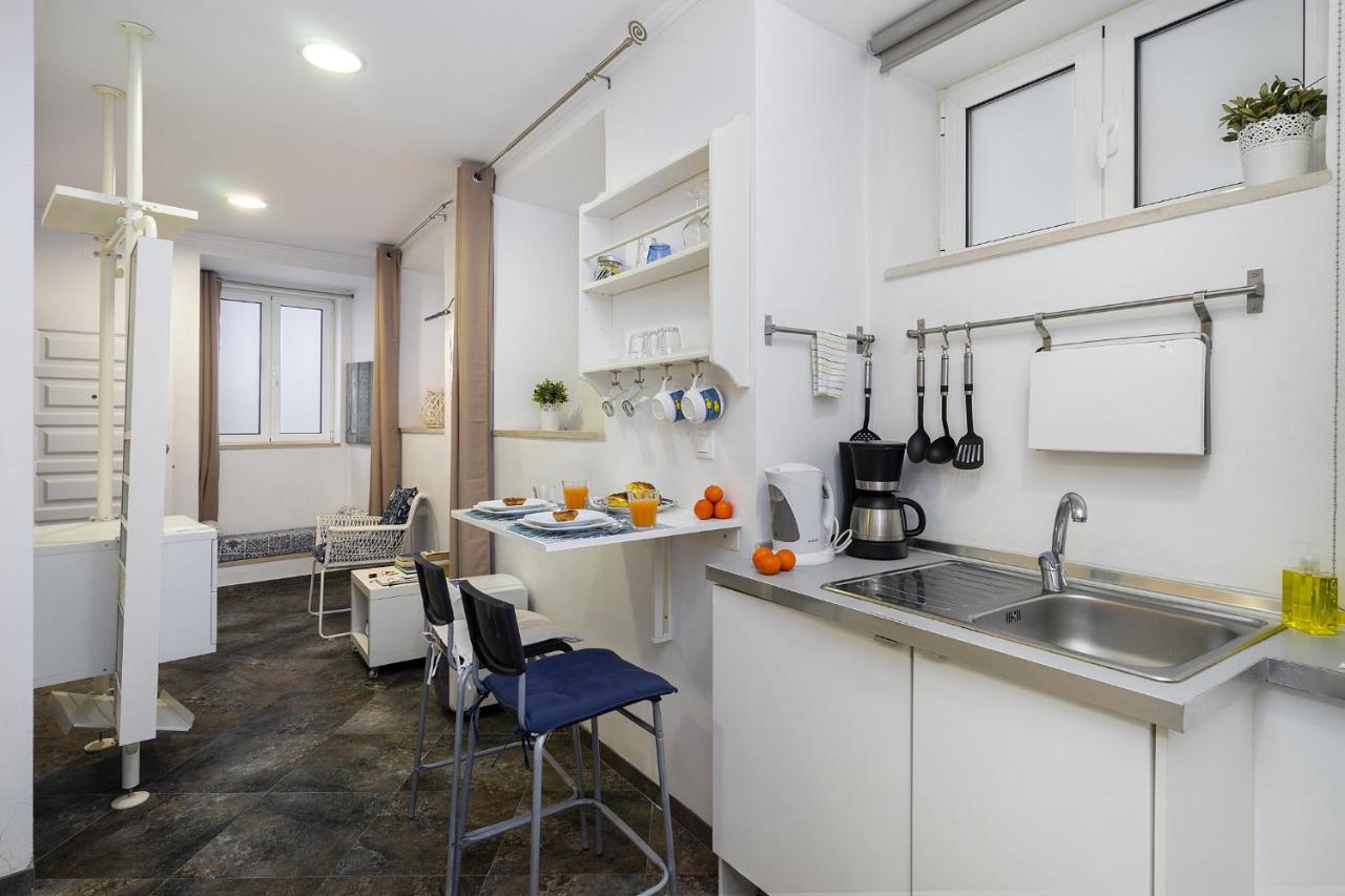 WHome Hidden Gem in Alfama perfect to explore Lisbon - 5