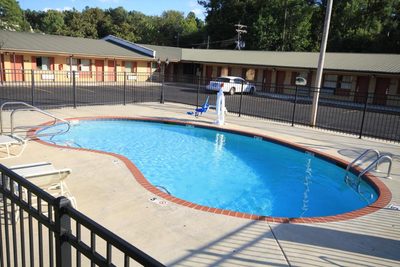 Holiday Terrace Motel — photo 9