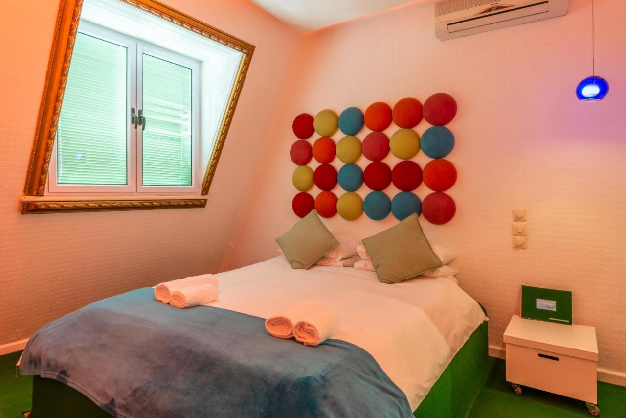 Daddy Long Legs Art Hotel - 3