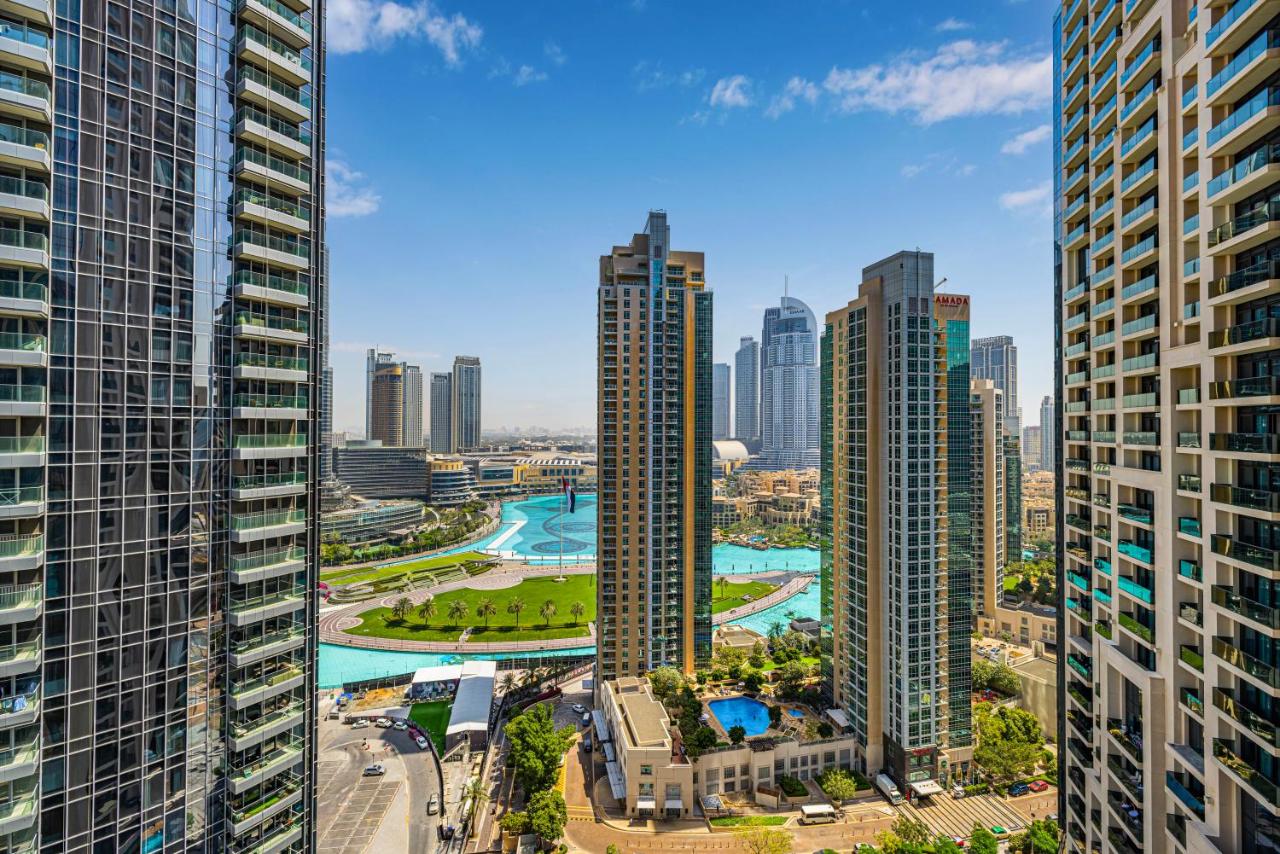 Daniels Luxe 3BR Downtown with Skyline View - 4