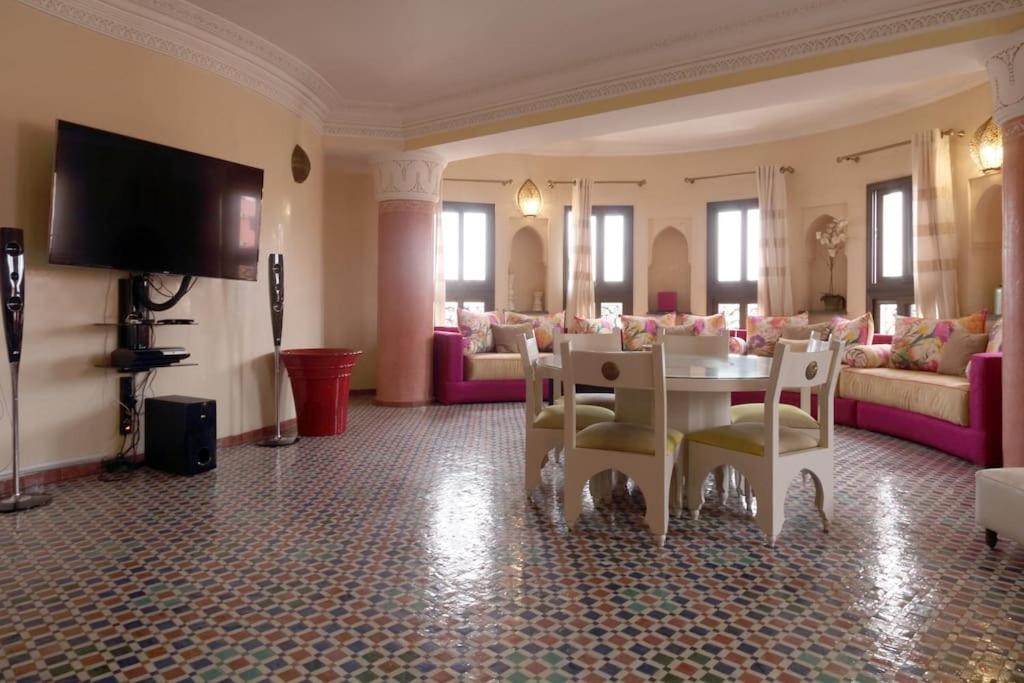 Typical large central appt in Gueliz with nice view - 5