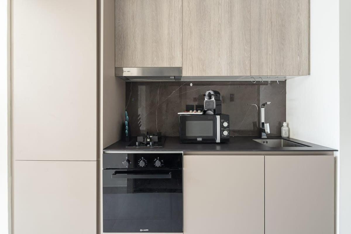 Frank Porter - Oxford Boulevard - 5