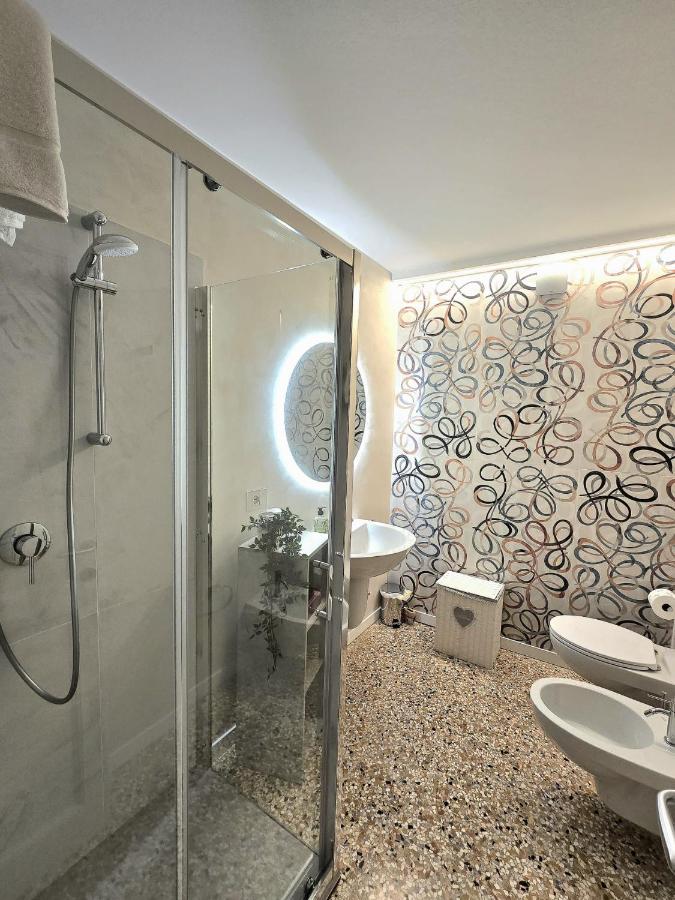 Cozy Studio with Canal View - 3