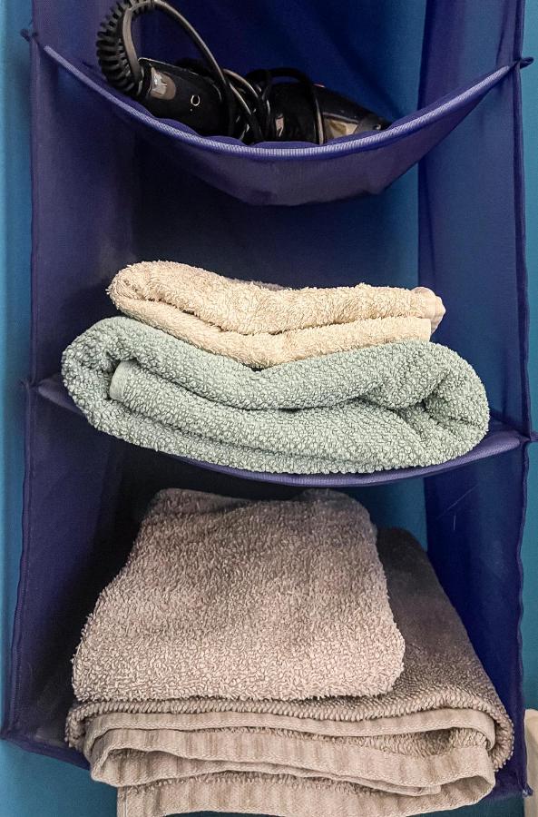 Centrally Located Comfortable Room in London - 3