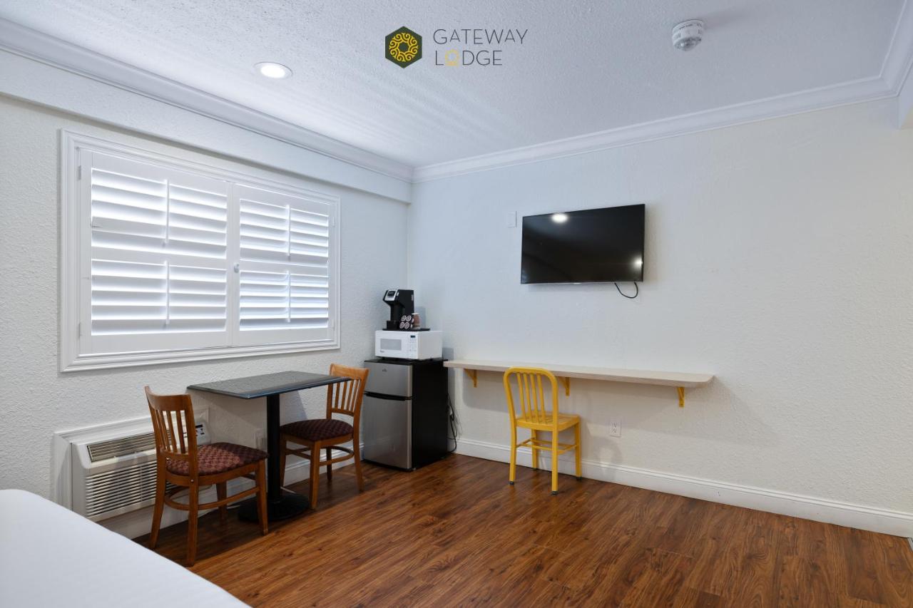 Gateway Lodge Motel — photo 13