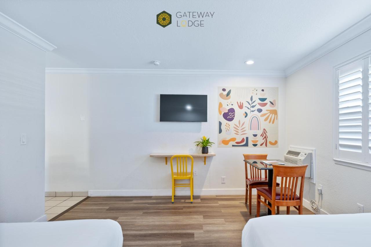 Gateway Lodge Motel — photo 15