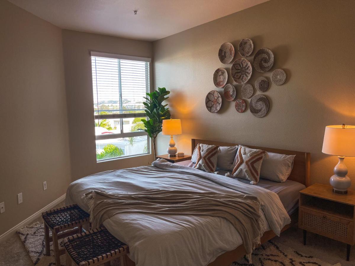 Sunny 1BDR centrally located in Marina del Rey - 2