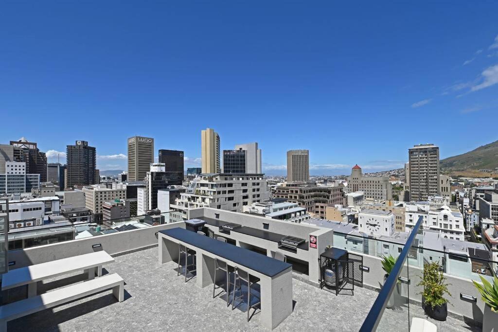 Hannah 209 - The Tokyo - 4