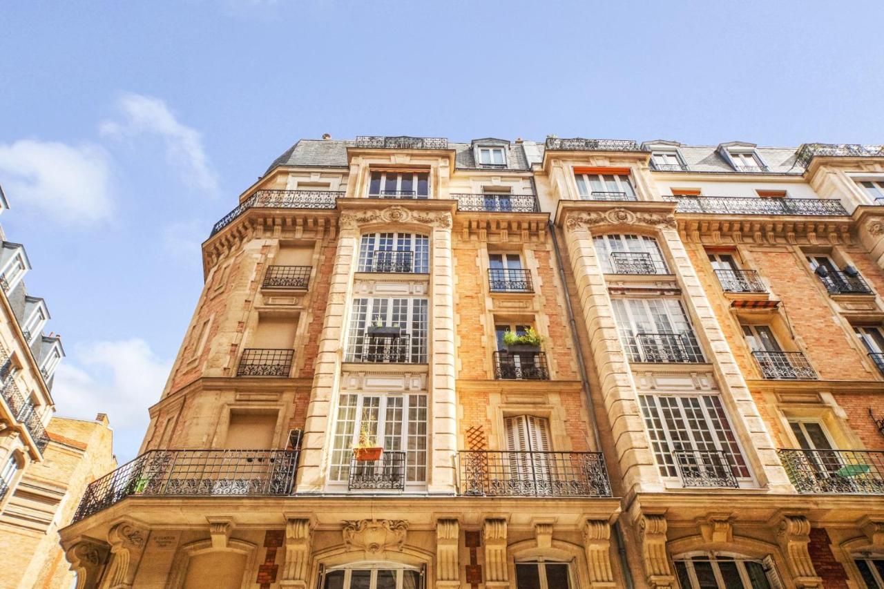 Large Flat Very Close to Montmartre - 5