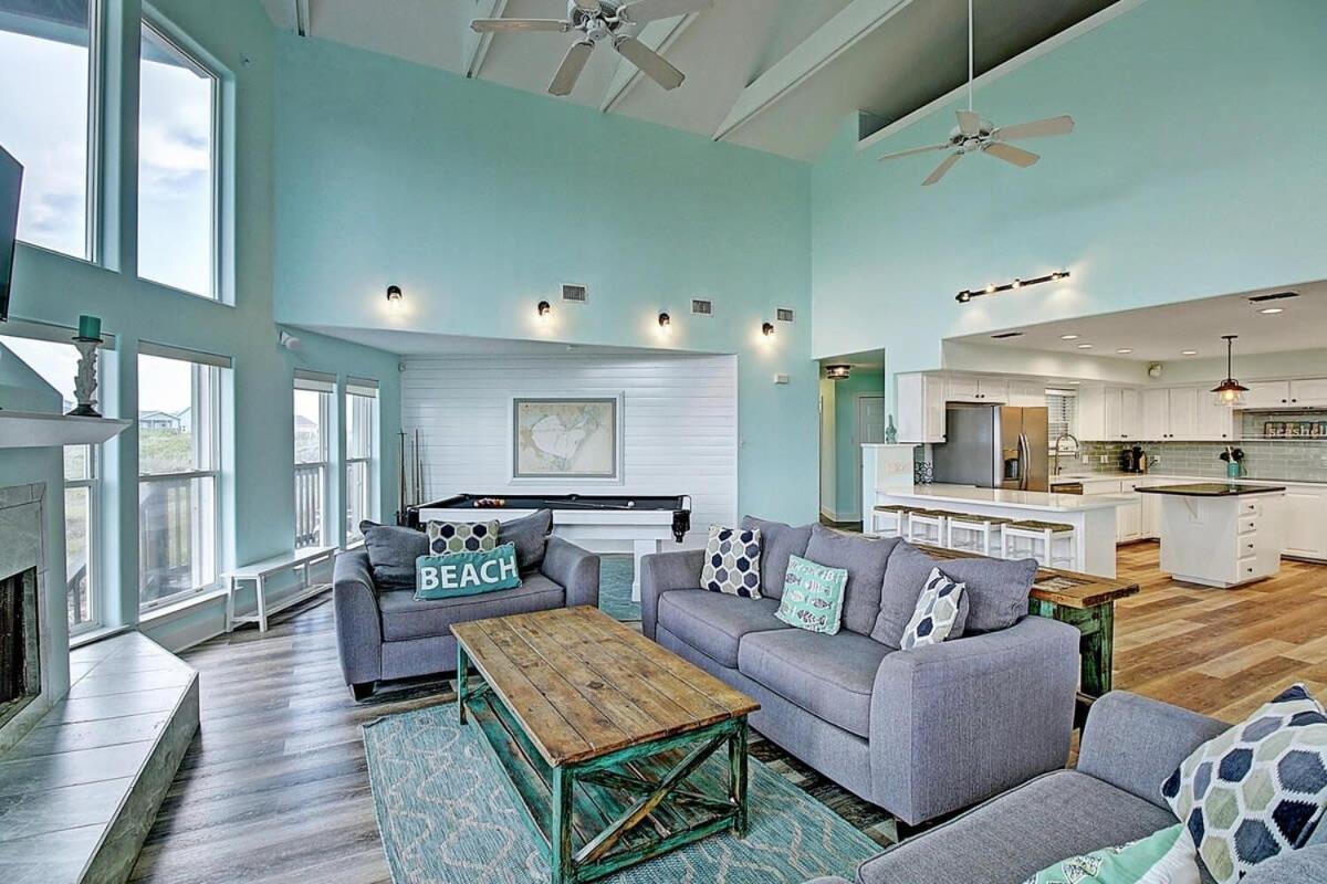 La Playa Paradise 4 Bedrooms 3 Bathrooms Home — photo 7