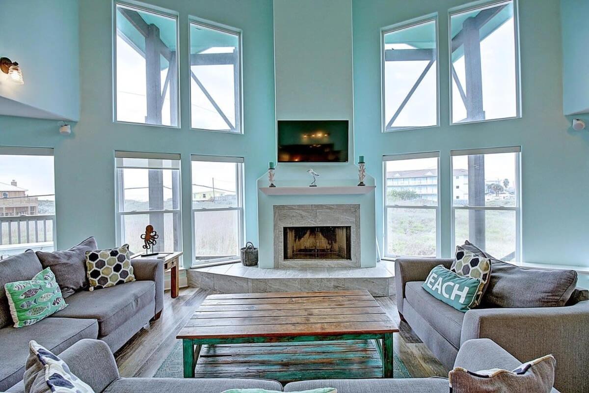 La Playa Paradise 4 Bedrooms 3 Bathrooms Home — photo 6