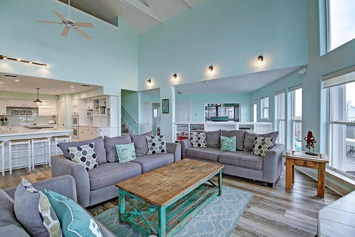 La Playa Paradise 4 Bedrooms 3 Bathrooms Home — photo 10