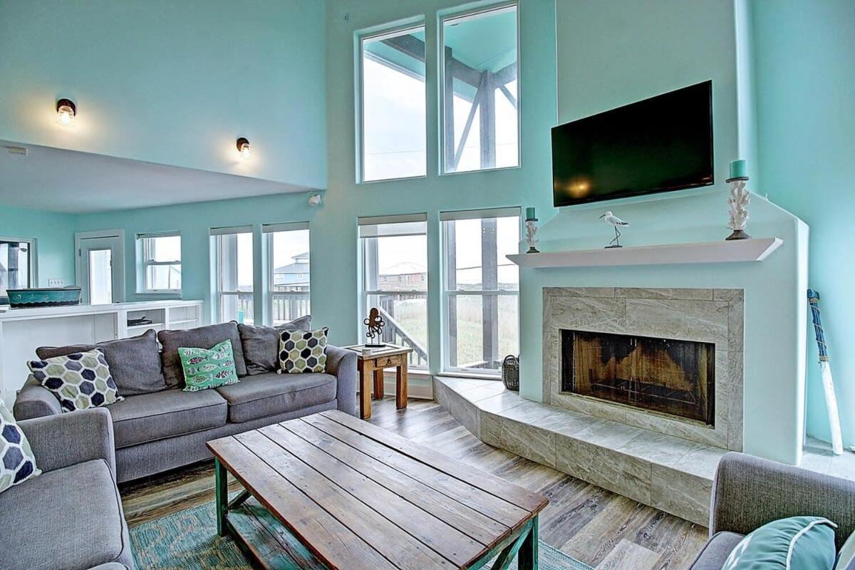 La Playa Paradise 4 Bedrooms 3 Bathrooms Home — photo 8